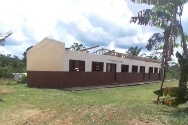 Minvoul : un violent orage emporte la toiture du lycée privé protestant d’Ebomane