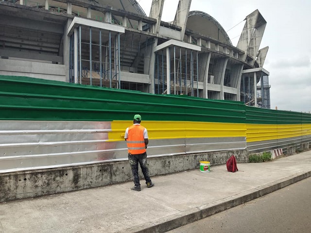 Gabon: l’Office national de développement du sport et de la culture procède au nettoyage du stade Omnisport Omar Bongo