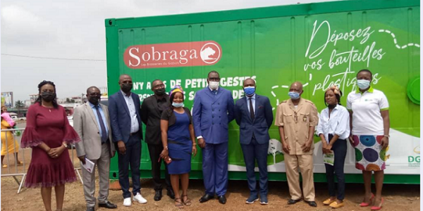 Gabon : Sobraga fédère les populations sur le recyclage des bouteilles en plastique