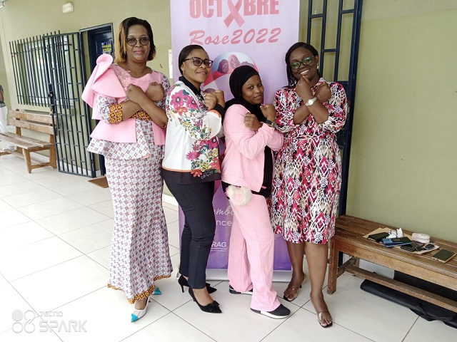 Gabon : les femmes de la Setrag célèbrent ”Octobre Rose”