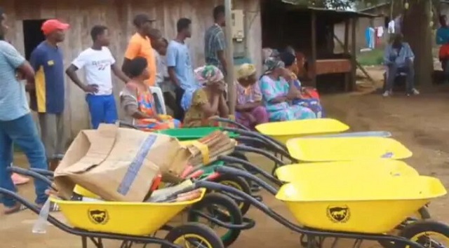 Gabon: Olam Palm au chevet de 5 coopératives agricoles à Mouila