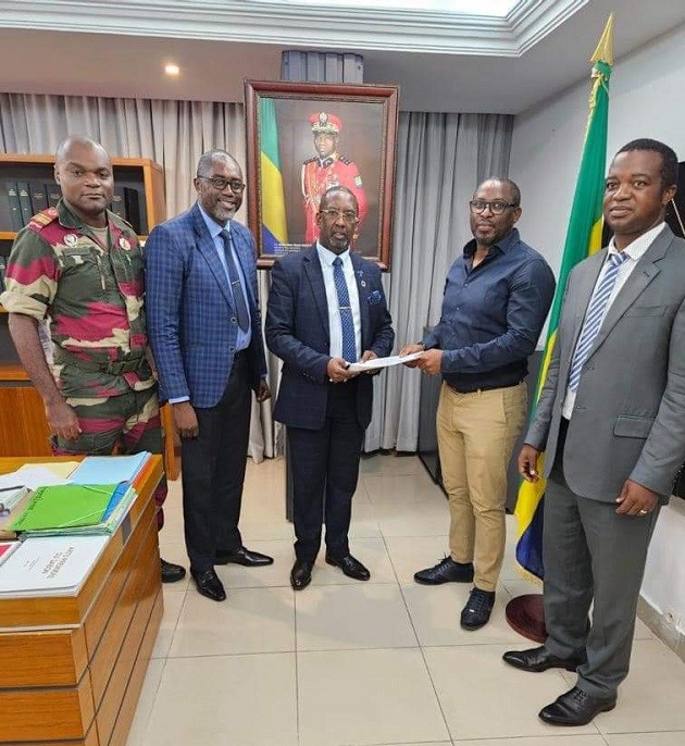 Gabon/Football : Thierry Mouyouma signe un contrat jusqu’en 2025