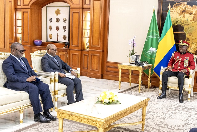 Gabon : l’administrateur du FMI rencontre le président de la Transition