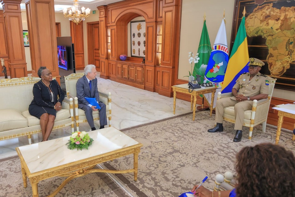 Gabon :  Le président de la Transition échange avec le PDG de TV5 monde