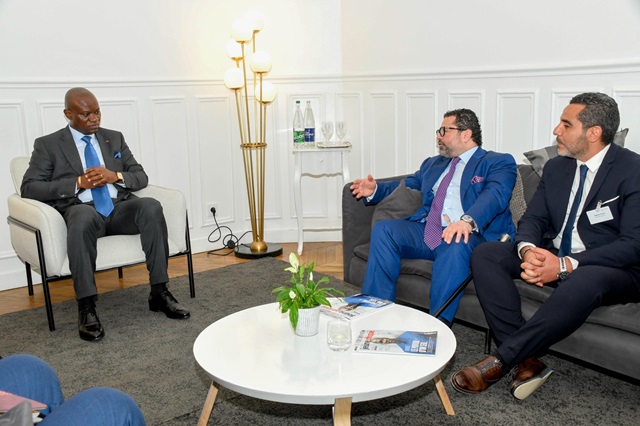 Coopération : le président de la transition reçoit le président directeur général d’Al Sharif Group Holding à Paris