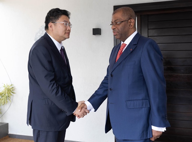 Focac 2024 : le nouvel ambassadeur de Chine au Gabon reçu par le Vice-premier ministre