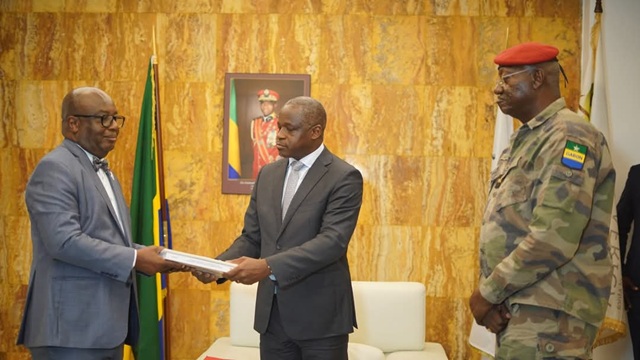Collectivités locales : passation de charges entre Judes Ibrahim Rapontchombo et Adrien Nguema Mba