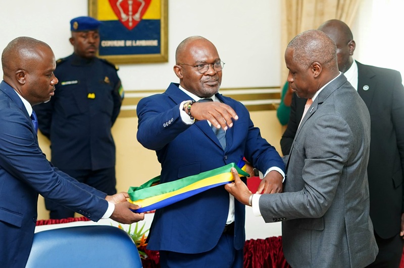Lambaréné : Guy Pierre Biteghe officiellement installé comme nouveau maire